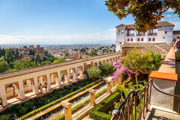 Granada, İspanya 'da Tarihi Alhambra 