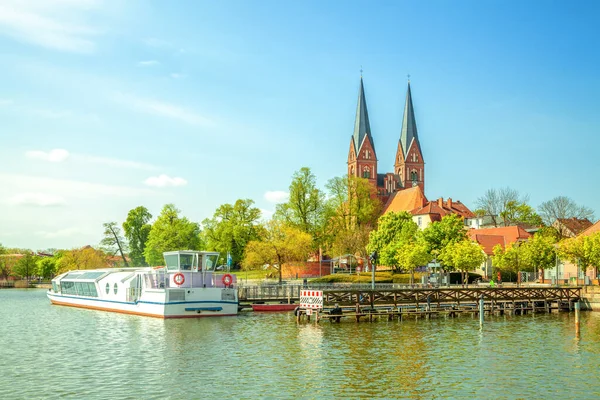 Neuruppin, Brandenburg, Almanya 'ya bak 