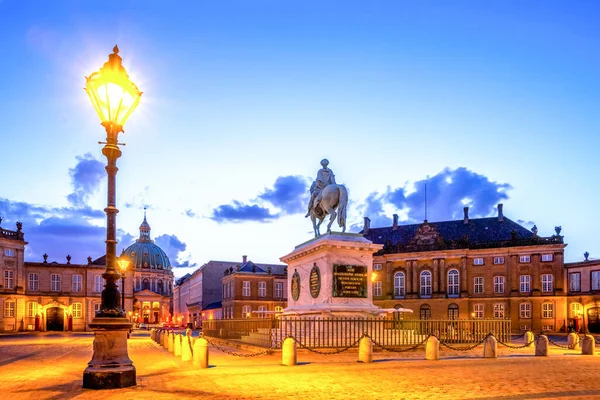 Amalienborg Kalesi, Kopenhag, Danimarka 