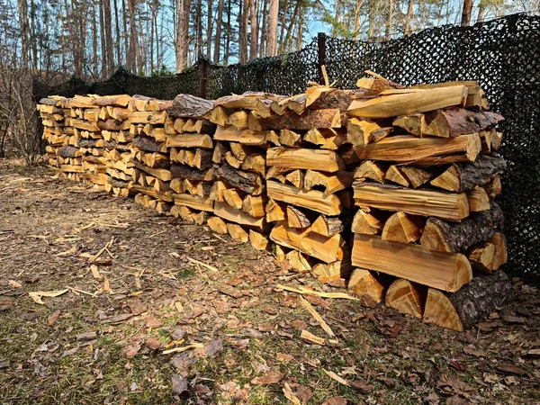 Brandhout Blokken Gehakt Gestapeld Palen Voor Volgende Winter — Stockfoto