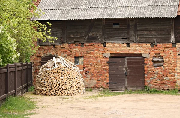 Lumbered Chopped Firewood Winter Piled Stacks Hut Kuldiga Latvia May — Stock Fotó