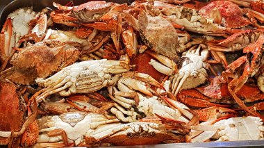 Yengeç pişirmek Asya mutfağı aşıkları ve gurmeler için lezzetli bir deniz lezzetidir..