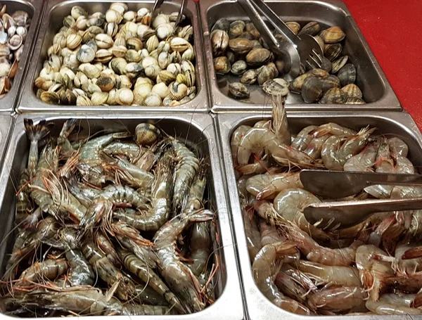 Several Types Seafoods Wholesome Environmentally Friendly Metal Trays — Φωτογραφία Αρχείου