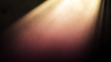 Yaratıcılığın için düşen spot ışıkları