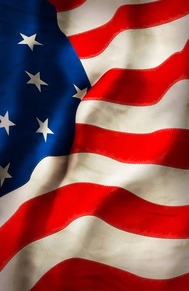 Vlag Verenigde Staten van Amerika in vlaggenmast golf en gekleurde krijt silhouet illustratie — Stockfoto