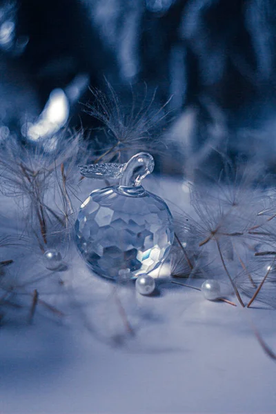 Beautiful Glass Bird Snow — Stockfoto