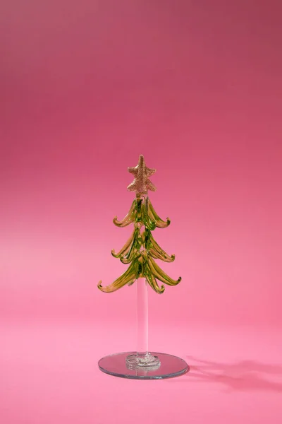 Γυαλί Πρωτοχρονιάς Χριστουγεννιάτικο Δέντρο Ροζ Διακόσμηση — Φωτογραφία Αρχείου
