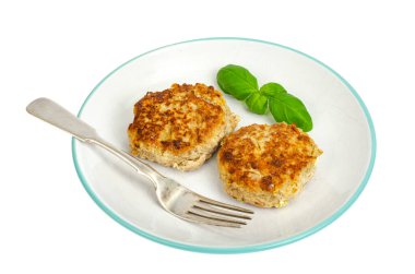 Tabakta iki pirzola var. Stüdyo Fotoğrafı