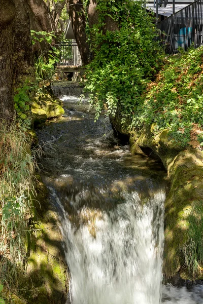 Malý Úzký Kanál Městském Parku Edessa Střední Makedonie Řecko Rychle — Stock fotografie