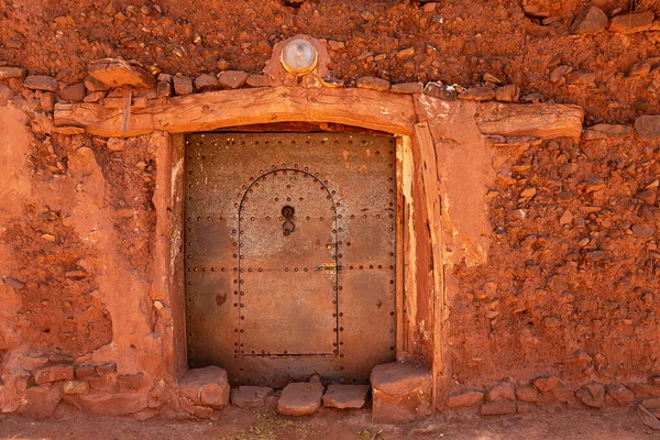 Una Puerta Metal Pueblo Marroquí Cerca Ouarzazate Marruecos — Foto de Stock