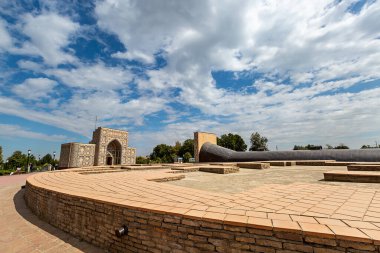 Orta Çağ Ulugbek Gözlemevi, Semerkand civarındaki Kuhak tepesinde inşa edilmiştir. Özbekistan