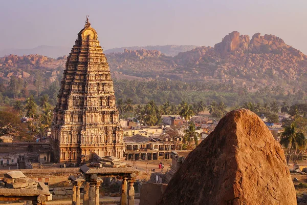 Vista Del Complejo Templos Virupaksha Dedicado Shiva Amanecer Hampi India — Foto de Stock