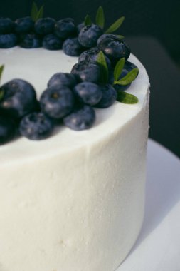 Yaban mersini ile ev yapımı cheesecake