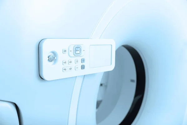 Medical CT or MRI Scan in the modern hospital laboratory. Interior of radiography department. Technologically advanced equipment in white room. Magnetic resonance diagnostics machine — Stock Photo, Image