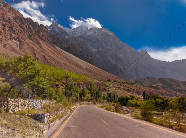 Paesaggio Montano Innevato Enorme Bello Della Valle Hunza Gilgit Baltistan — Foto Stock