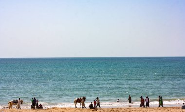 Tushan Sahili 'nin önü, Karaçi, Pakistan