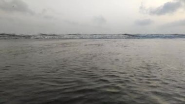 Evening 4k video 'da Deniz Dalgaları