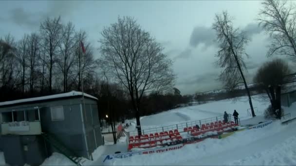 Voli Prova Quadricottero Inverno Campo Stadio Neve Bianca Vista Panoramica — Video Stock