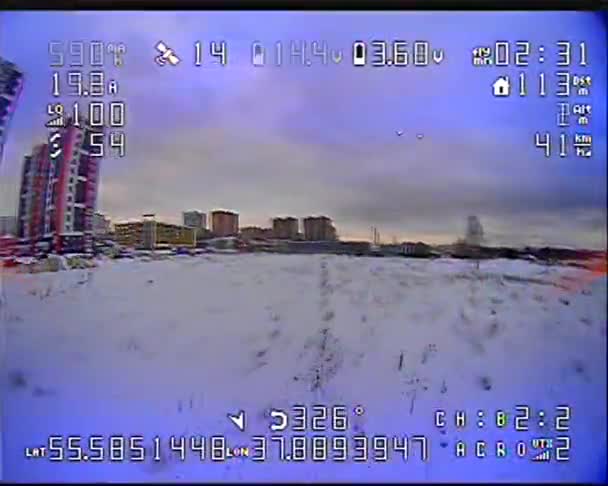 Uçan Bir Dronun Geniş Mercekli Nehir Manzaralı Beyaz Hava Aracı — Stok video