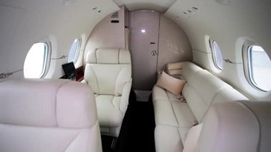 Modern özel iş jeti iç mimarisi