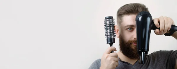 Man Using Hair Brush Hairdryer His Hairstyle Grey Background Hair —  Fotos de Stock