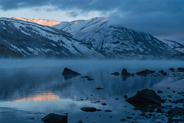 Vinterutsikt Över Sjön Kanas Xinjiang Provinsen Kina Vid Soluppgången — Stockfoto