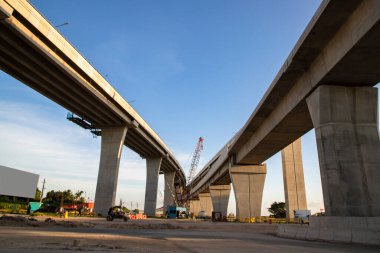 Munshigonj-Dhaka, Bangladeş 'teki Padma çok amaçlı köprüsünün gökyüzüne bakan görüntüsü