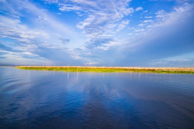 Bangladeş 'teki Padma nehrinin güzel manzarası