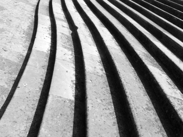 Monochromatic Stone Stairs Curved Waves — Stock Photo, Image