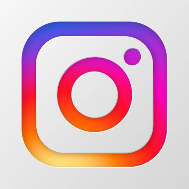 Kağıt kesimi sosyal medya simgelerinde Instagram simgesi