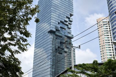 Bangkok 'ta geometrik yapısı olan MahaNakhon adında bir gökyüzü.