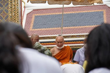Bangkok, Tayland, 16 Şubat 2022: Budist kutlamalarında Budist Başpiskoposu