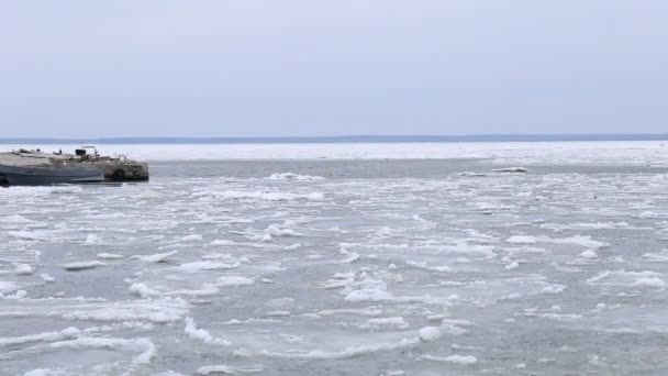 Mar Congelado Azov Invierno Trenza Bilosaray Barcos Pesca — Vídeos de Stock