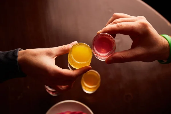 Man Woman Drink Different Liquors Pub Friends Having Alcoholic Drinks — Stock Photo, Image