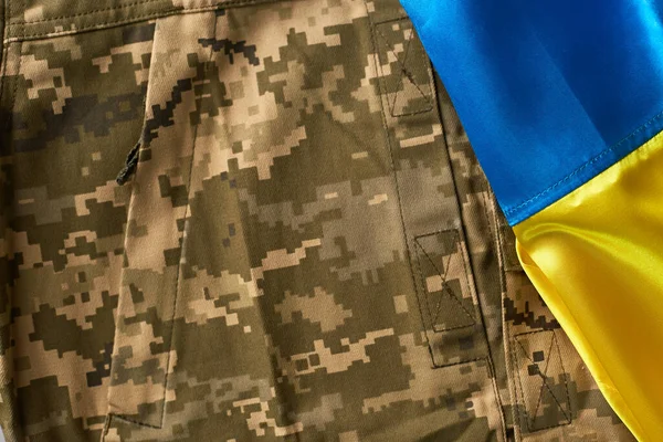 Drapeau Ukraine Uniforme Militaire Soldat Ukrainien Forces Armées Ukraine — Photo