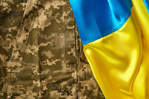 Drapeau Ukraine Uniforme Militaire Soldat Ukrainien Forces Armées Ukraine — Photo