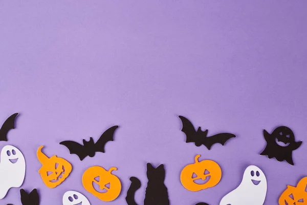 Halloween Decorations Pumpkins Violet Background Halloween Party Greeting Card Copy — Stock Photo, Image