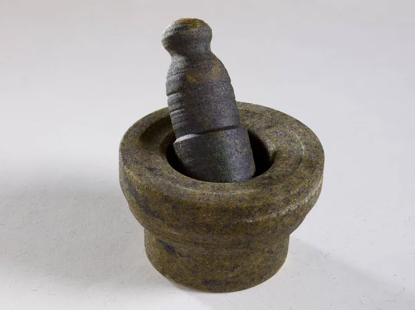 İlaç hazırlığı için Ayurvedic taş öğütücü