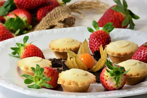 Çok lezzetli ve iştah açıcı bir pasta.