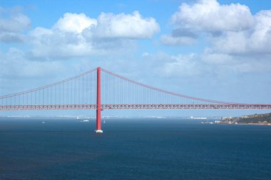 Lizbon, Portekiz 'deki Golden Gate Köprüsü