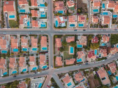 İnsansız Hava Aracı Havuz Evleri İspanya Balear Adası Menorkası