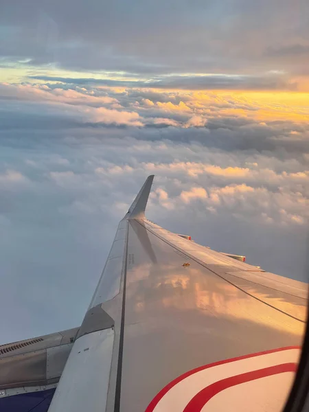Flying Traveling View Airplane Window Wing Sunset Time — Stock Photo, Image