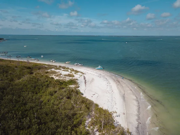 Vista Superior Bela Praia Drone Aéreo Tiro Água Mar Azul — Fotografia de Stock