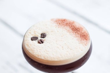 Espresso Martini Kahve köpüklü kahve kokteyli 