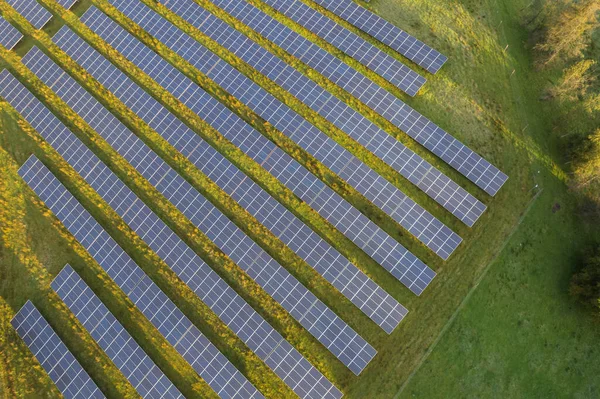 Solární Panely Vzdušném Pohledu Pole Pro Hladomory Udržitelná Obnovitelná Energie Stock Obrázky
