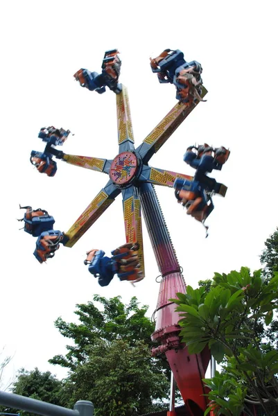Ride Helter Skelter Amusement Park City Center — Stock Photo, Image