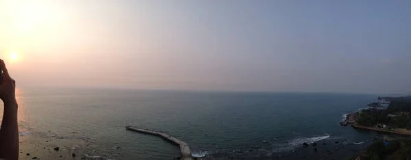 Una Vista Natural Puesta Sol Desde Cima Elegante Faro Playa —  Fotos de Stock