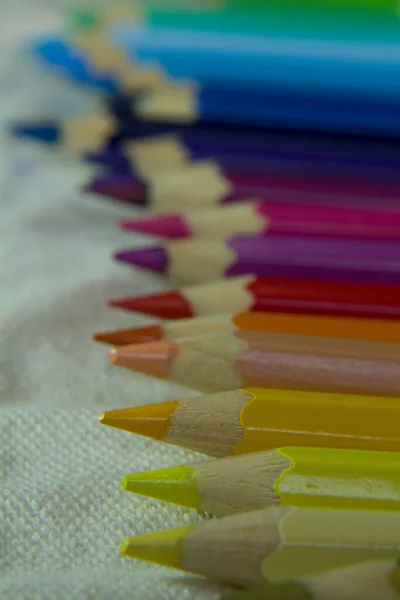 Primo Piano Selezionato Matite Colore Arcobaleno — Foto Stock