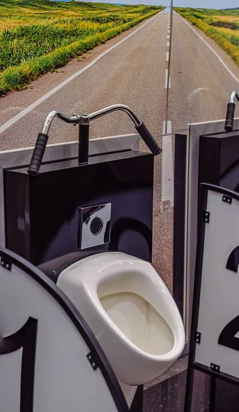 Urinal Men Room Form Bicycle Handlebar Road Field Original Bathroom — Stock Photo, Image