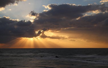 Akdeniz 'de gün batımı, İsrail